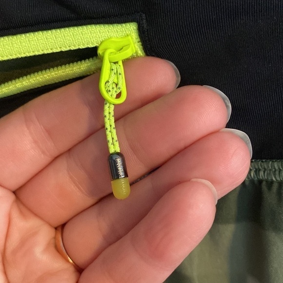 Lulu Split Second Speed Short Desert Olive Camo Black - Picture 16 of 16